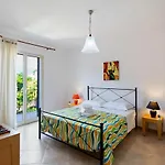 شقة Guesthost - Bright With Balcony *