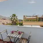 شقة Guesthost - Bright With Balcony جيارديني ناكسوس